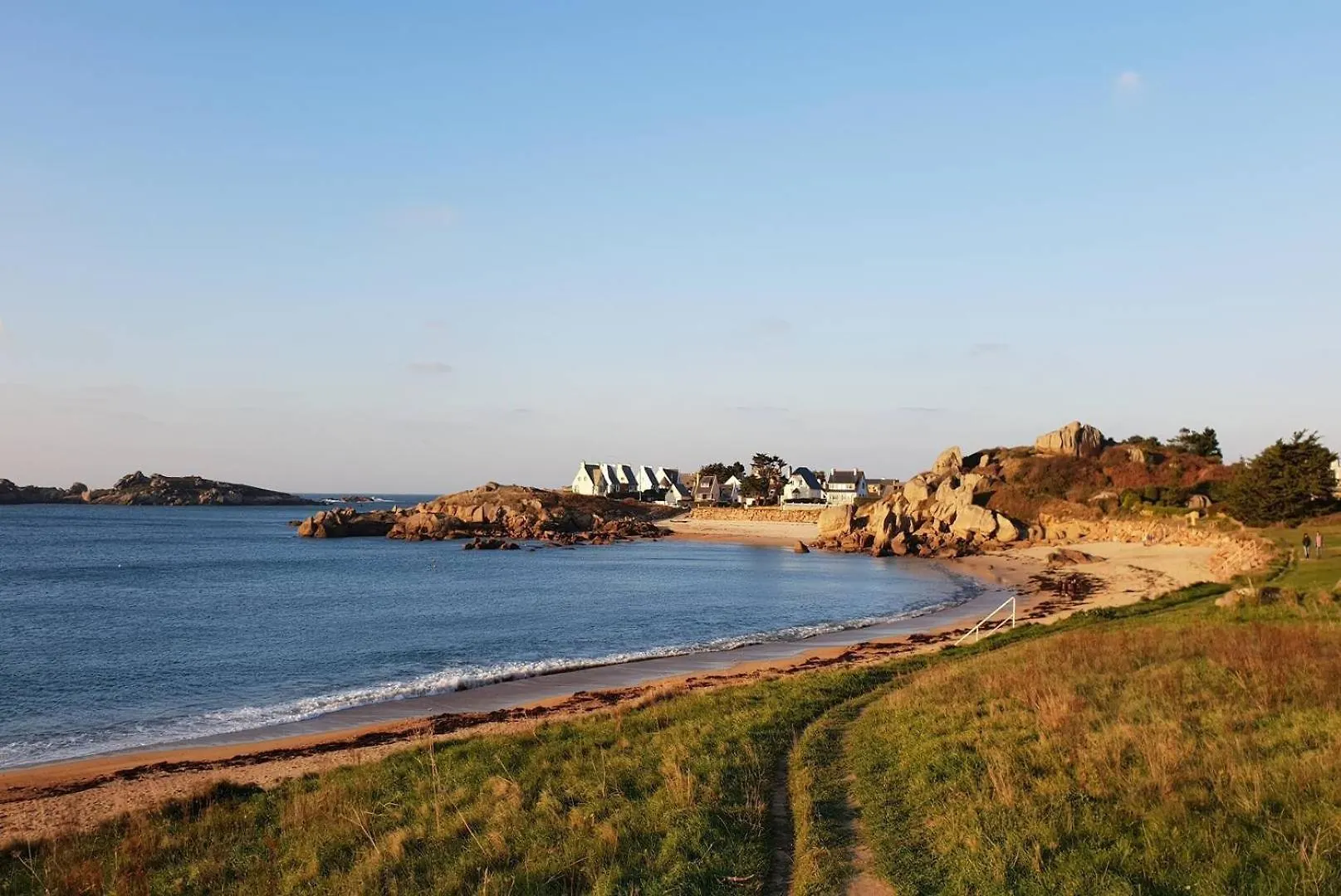 Maison 4 Personnes A 100M De La Plage De La Greve Rose A Tregastel - Ref 142 0*,  France